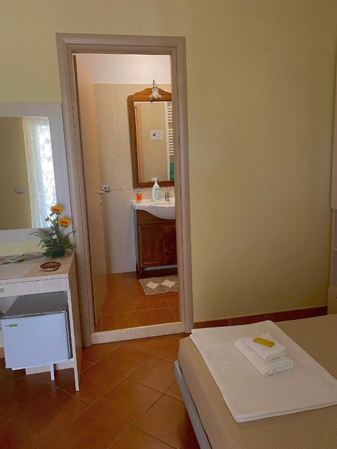Il Nido Delle Rondini Bed and Breakfast Grottole Eksteriør billede