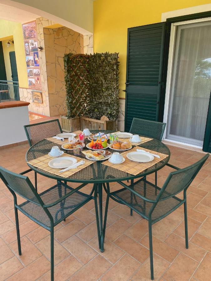 Il Nido Delle Rondini Bed and Breakfast Grottole Eksteriør billede