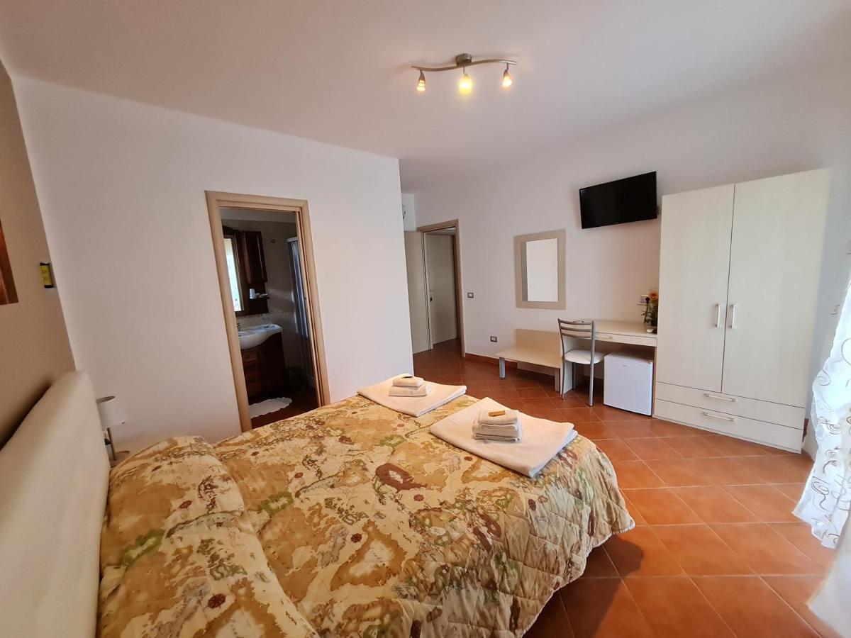 Il Nido Delle Rondini Bed and Breakfast Grottole Eksteriør billede