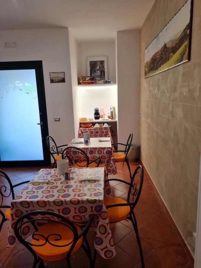 Il Nido Delle Rondini Bed and Breakfast Grottole Eksteriør billede